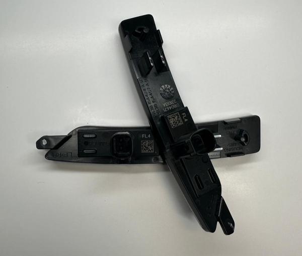 Beleuchtete Sidemarker S650 in Rauchglas Optik vorne R und L